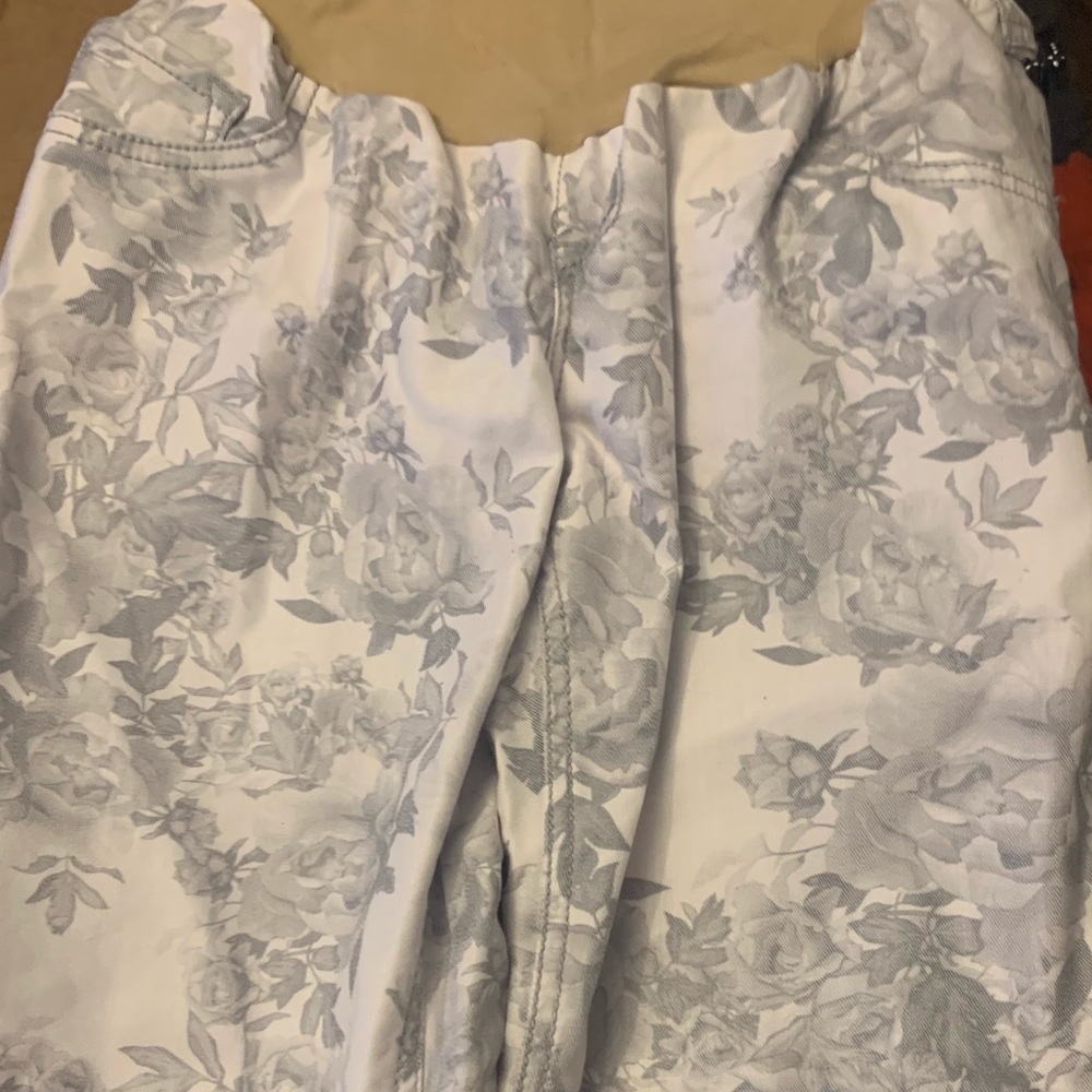 Jessica Simpson Maternity Jeans